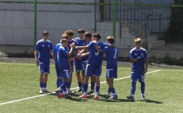 Левски отнесе Локо Пд при U17, взет от „смърфовете“ се развихри с хеттрик (ВИДЕО) levski u17