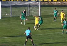 ОФК Несебър с категорична позиция за събитията в Смолян(видео) yellow and green clash near goal.l